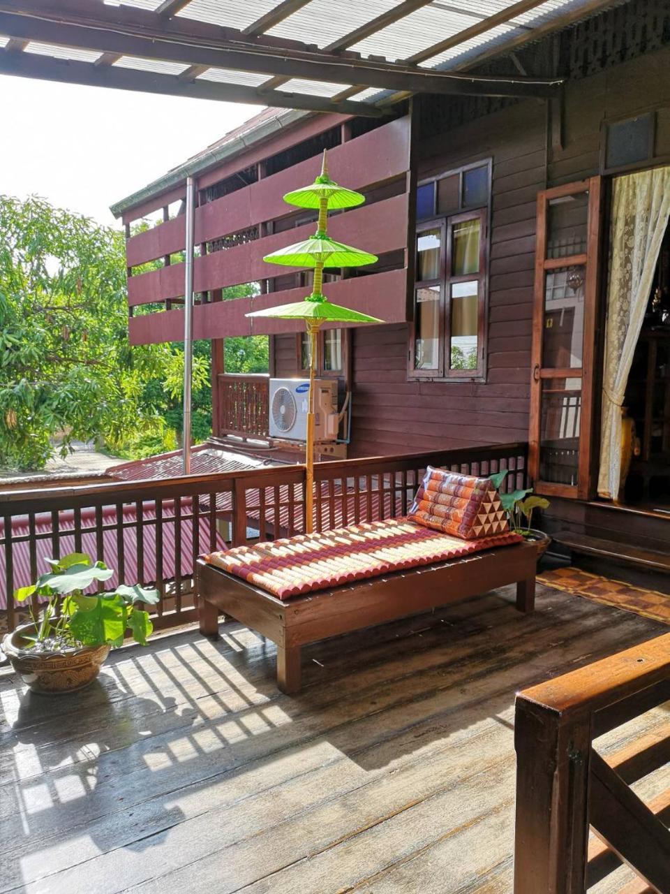 Baan Sithepaban Guesthouse Фитсанулок Екстериор снимка