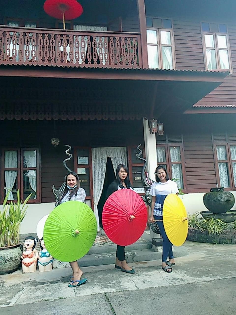 Baan Sithepaban Guesthouse Фитсанулок Екстериор снимка