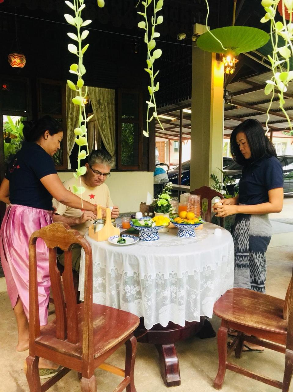 Baan Sithepaban Guesthouse Фитсанулок Екстериор снимка